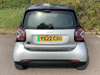 Used smart fortwo 2022 for sale - 75188289: Photo