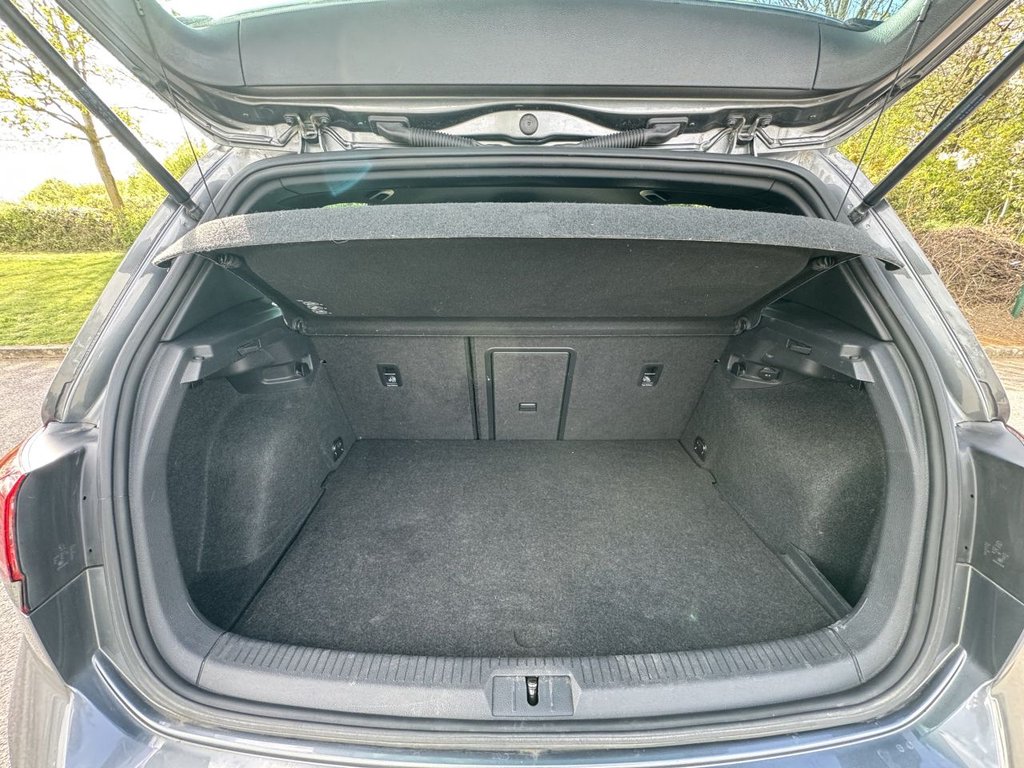 Used Volkswagen Golf 2018 for sale - 78212600: Photo 11