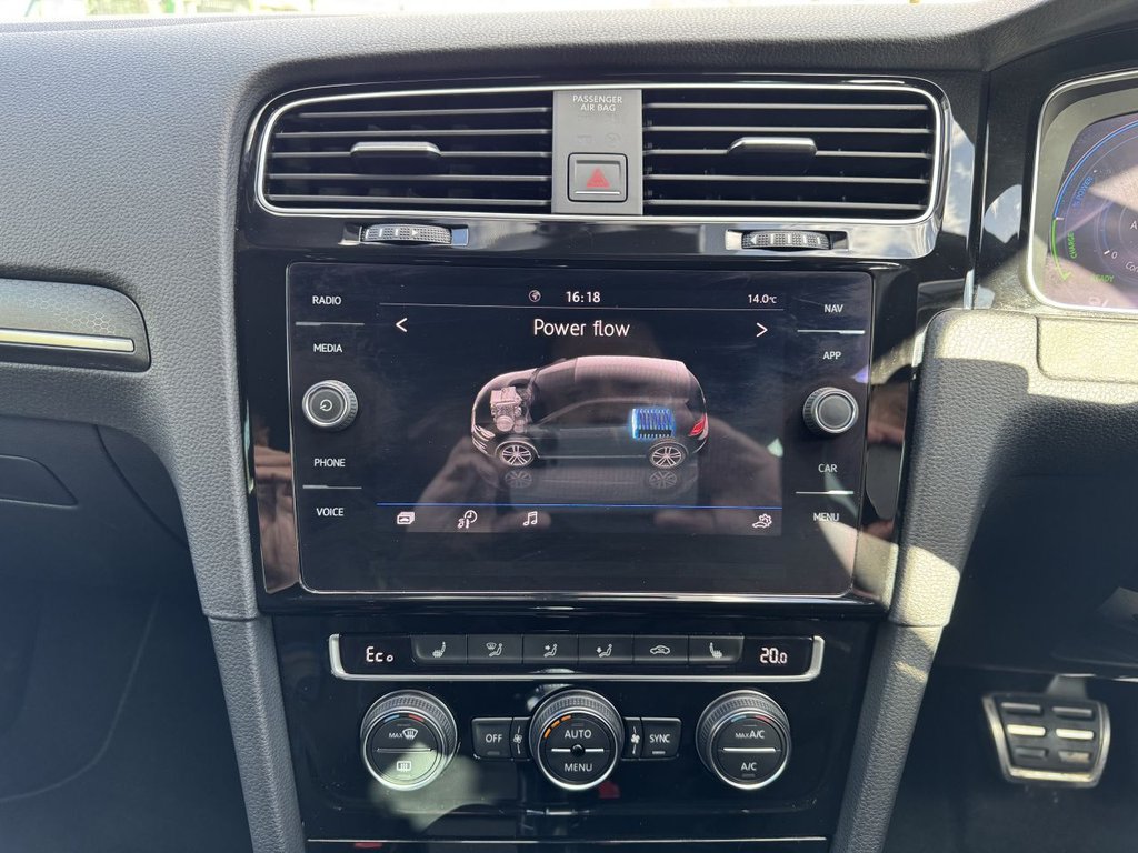 Used Volkswagen Golf 2018 for sale - 78212600: Photo 14