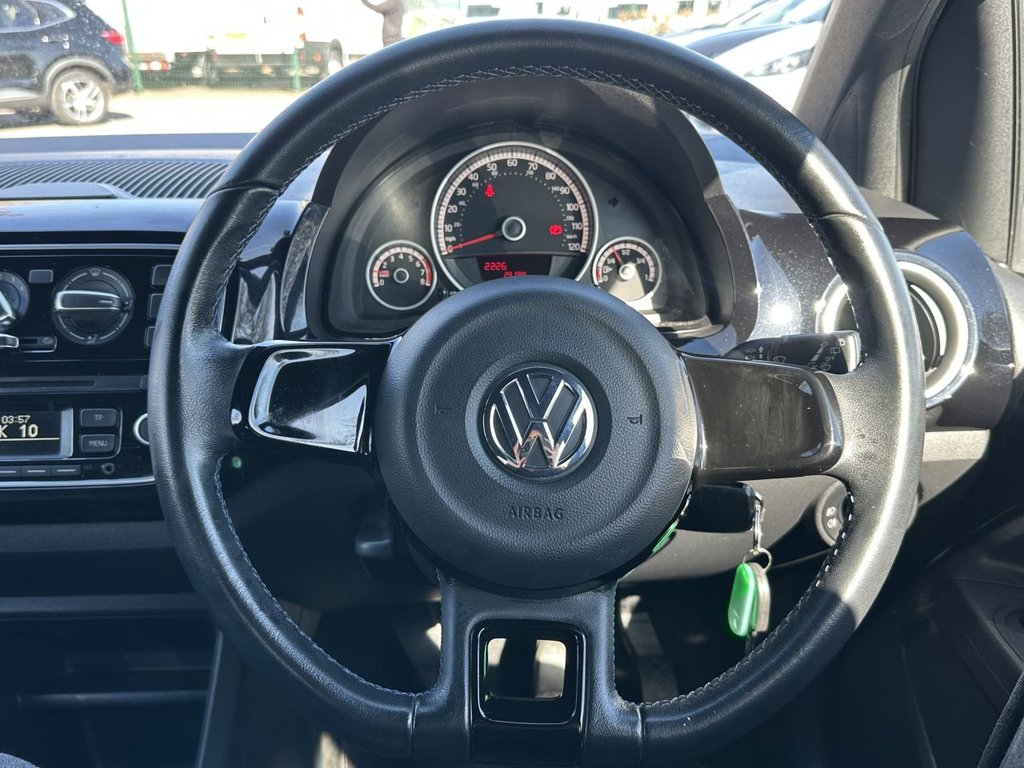 Used Volkswagen up! 2015 for sale - 77936433: Photo 12