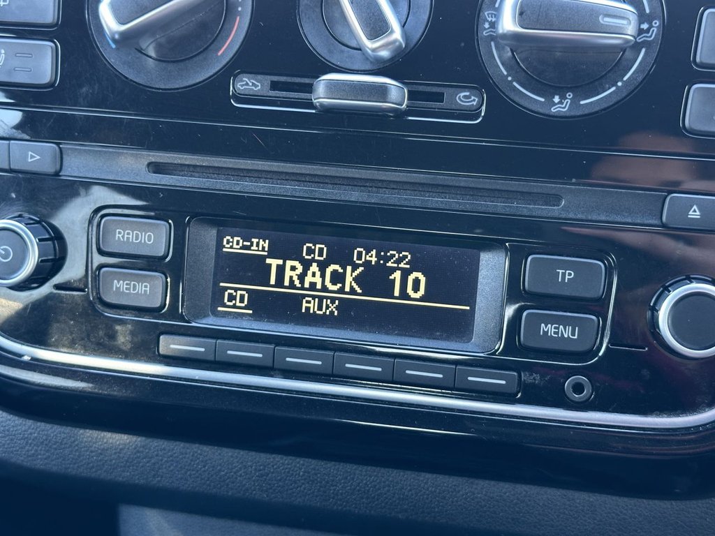 Used Volkswagen up! 2015 for sale - 77936433: Photo 17