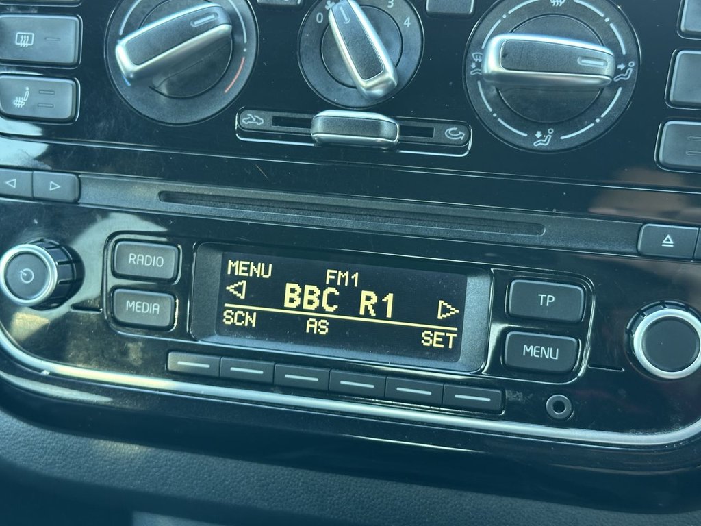 Used Volkswagen up! 2015 for sale - 77936433: Photo 20