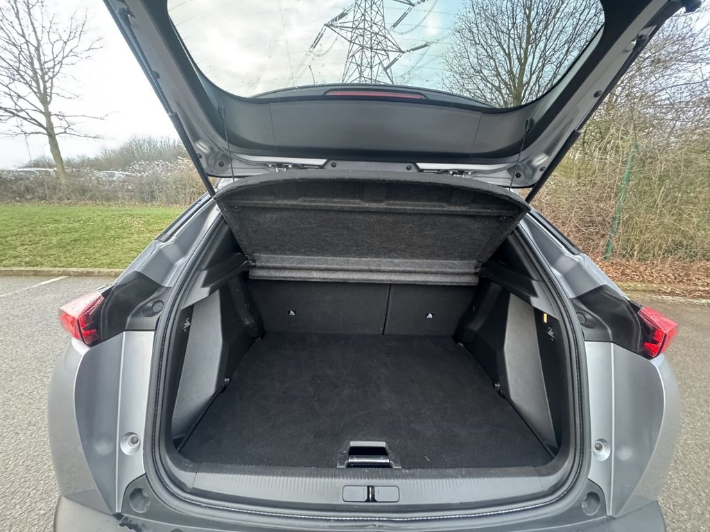 Used Peugeot E-2008 2020 for sale - 77795059: Photo 12