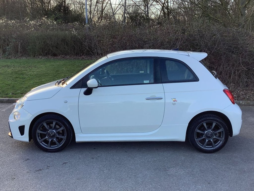 Used Abarth 595 2018 for sale - 77835124: Photo 2