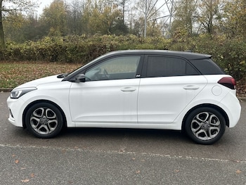 Used Hyundai i20 2019 for sale - 76582241: Photo