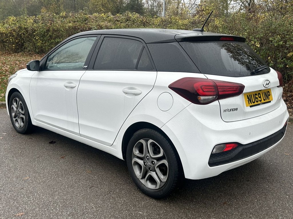 Used Hyundai i20 2019 for sale - 76582241: Photo 3