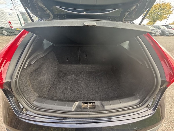 Used Volvo V40 2016 for sale - 76333250: Photo 11
