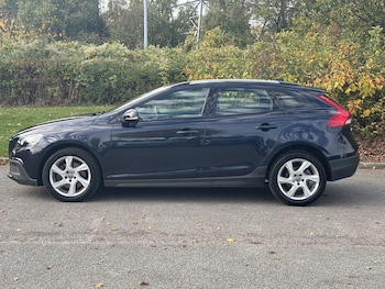 Used Volvo V40 2016 for sale - 76333250: Photo 2