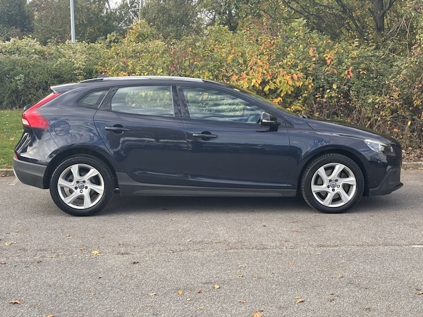 Used Volvo V40 2016 for sale - 76333250: Photo 6