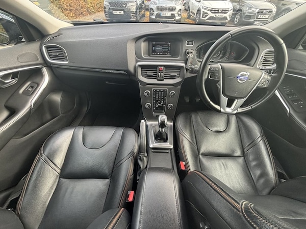 Used Volvo V40 2016 for sale - 76333250: Photo 9