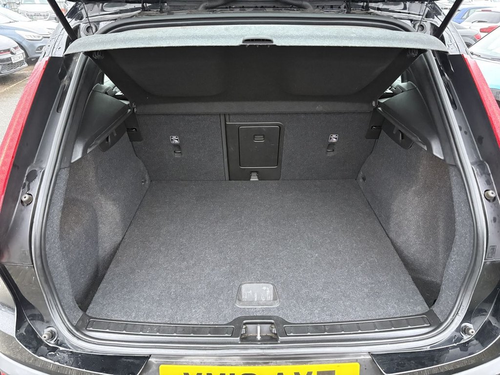 Used Volvo XC40 2019 for sale - 77451835: Photo 11