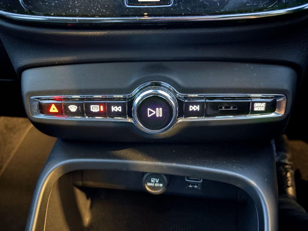 Used Volvo XC40 2019 for sale - 77451835: Photo 17