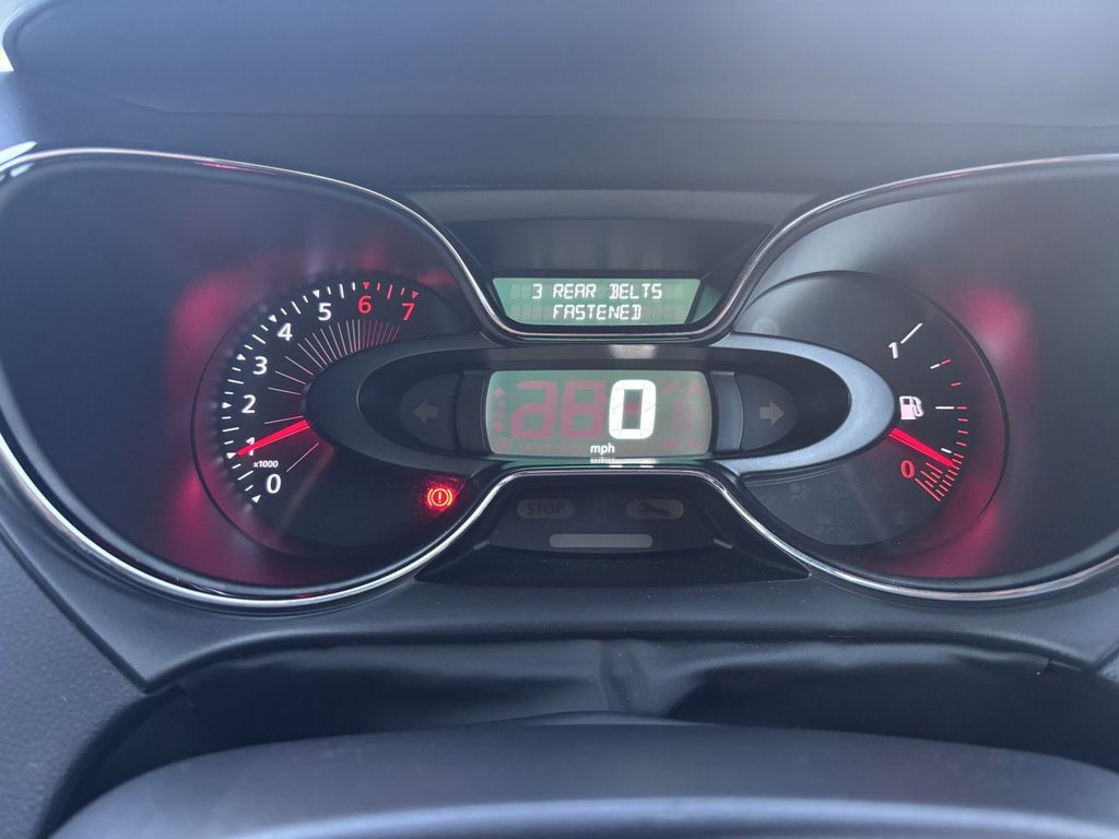 Used Renault Captur 2017 for sale - 76395868: Photo 15