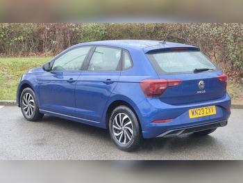 Used Volkswagen Polo 2023 for sale - 77153182: Photo