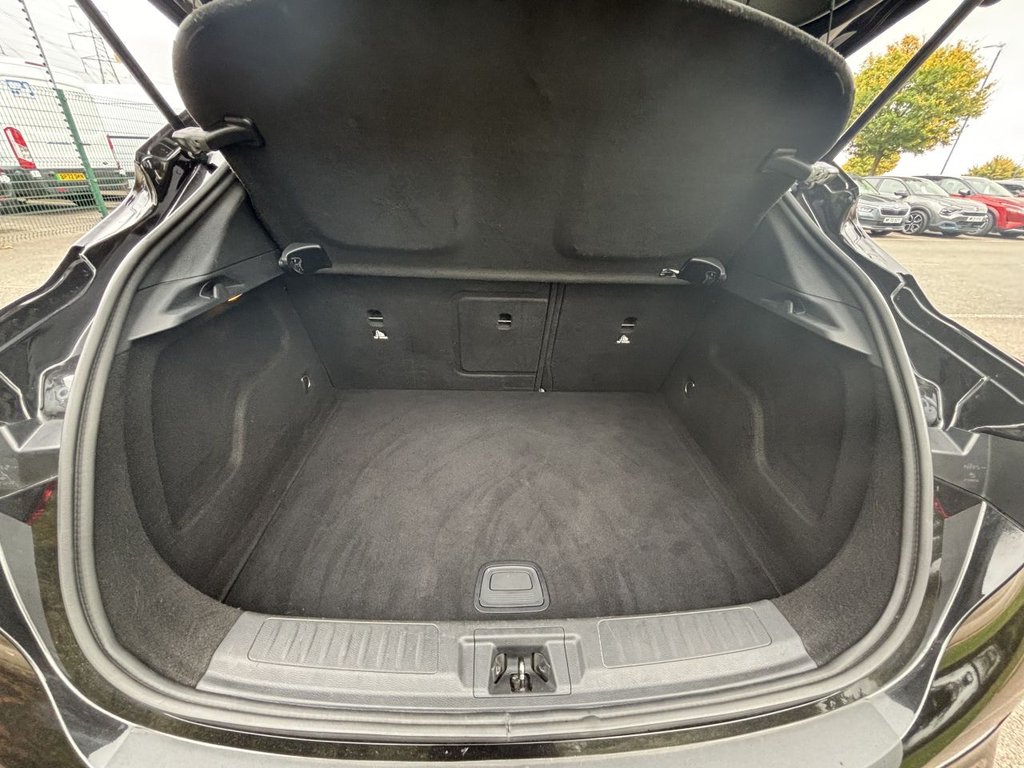 Used Infiniti Q30 2018 for sale - 76210105: Photo 11