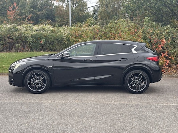Used Infiniti Q30 2018 for sale - 76210105: Photo 2