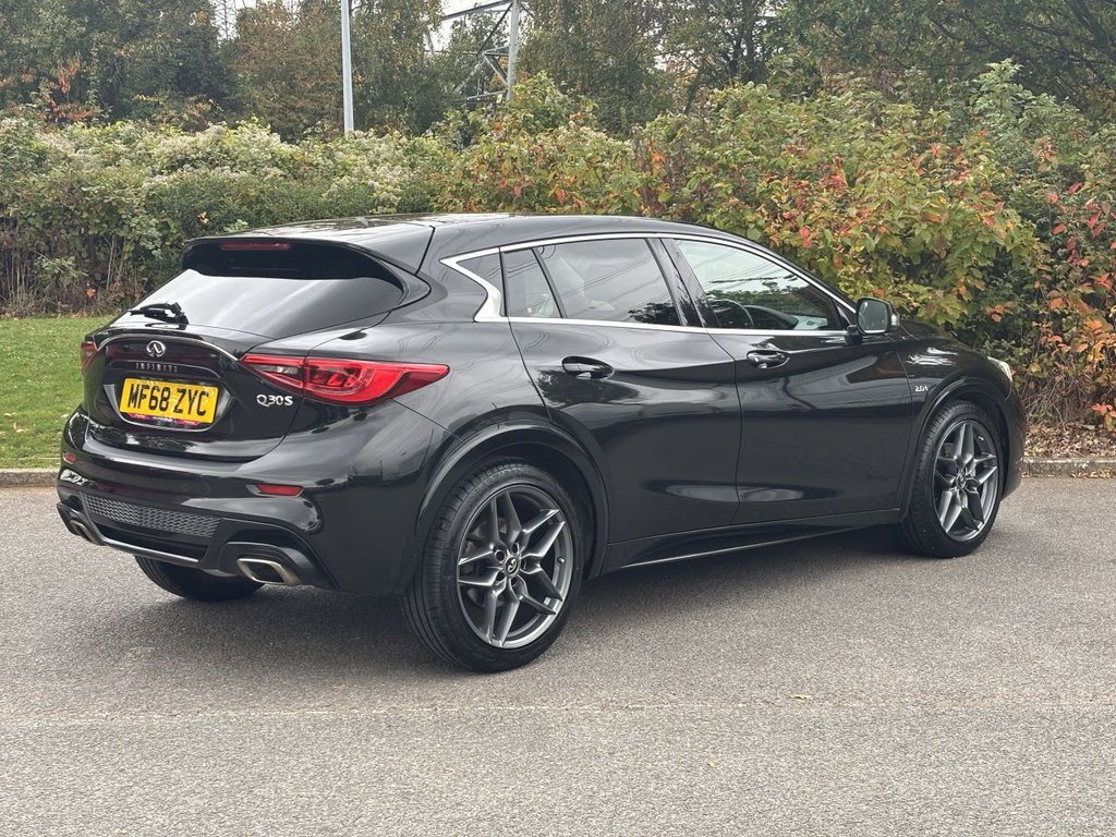 Used Infiniti Q30 2018 for sale - 76210105: Photo 5