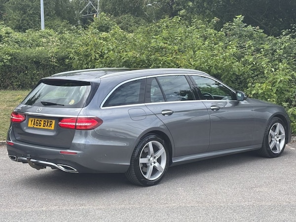 Used Mercedes-Benz E-Class 2016 for sale - 75320846: Photo 5