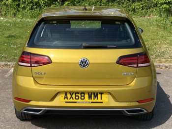 Used Volkswagen Golf 2019 for sale - 74541962: Photo