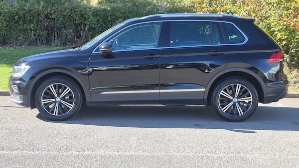 Used Volkswagen Tiguan 2017 for sale - 76185144: Photo 2