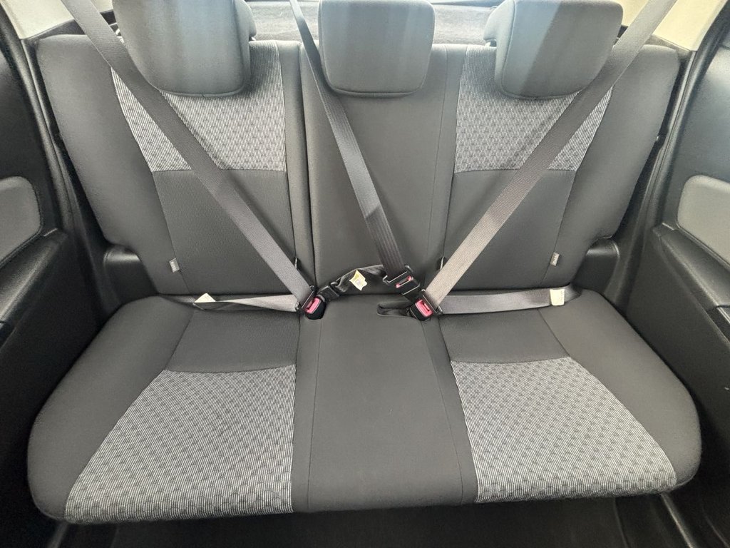 Used Toyota Yaris 2015 for sale - 76395827: Photo 10