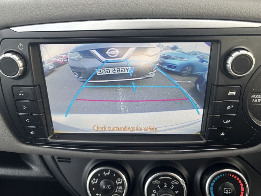 Used Toyota Yaris 2015 for sale - 76395827: Photo 13