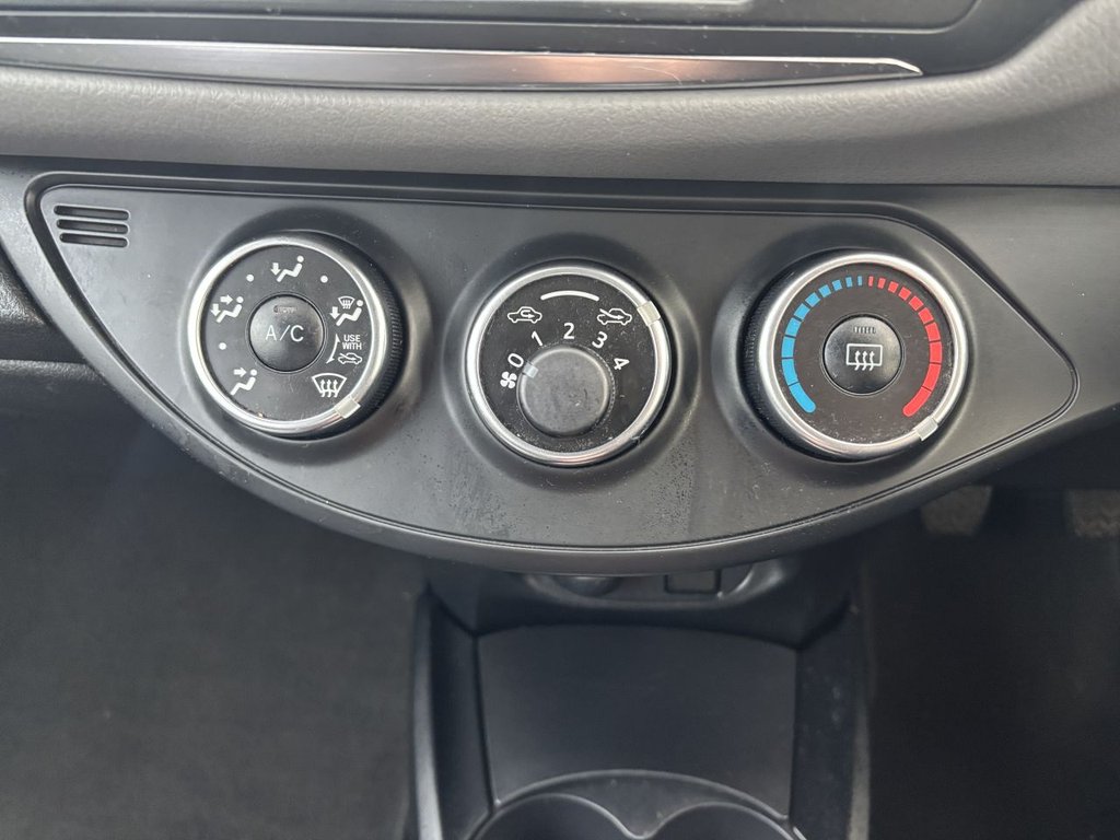 Used Toyota Yaris 2015 for sale - 76395827: Photo 14