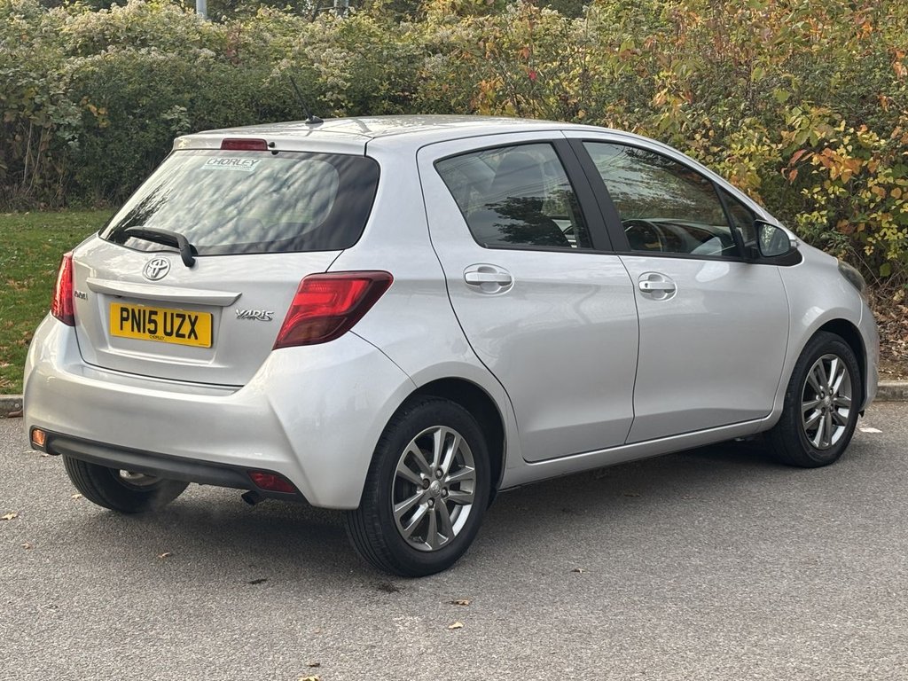 Used Toyota Yaris 2015 for sale - 76395827: Photo 5