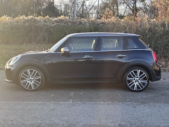 Used MINI Hatch 2022 for sale - 76739911: Photo