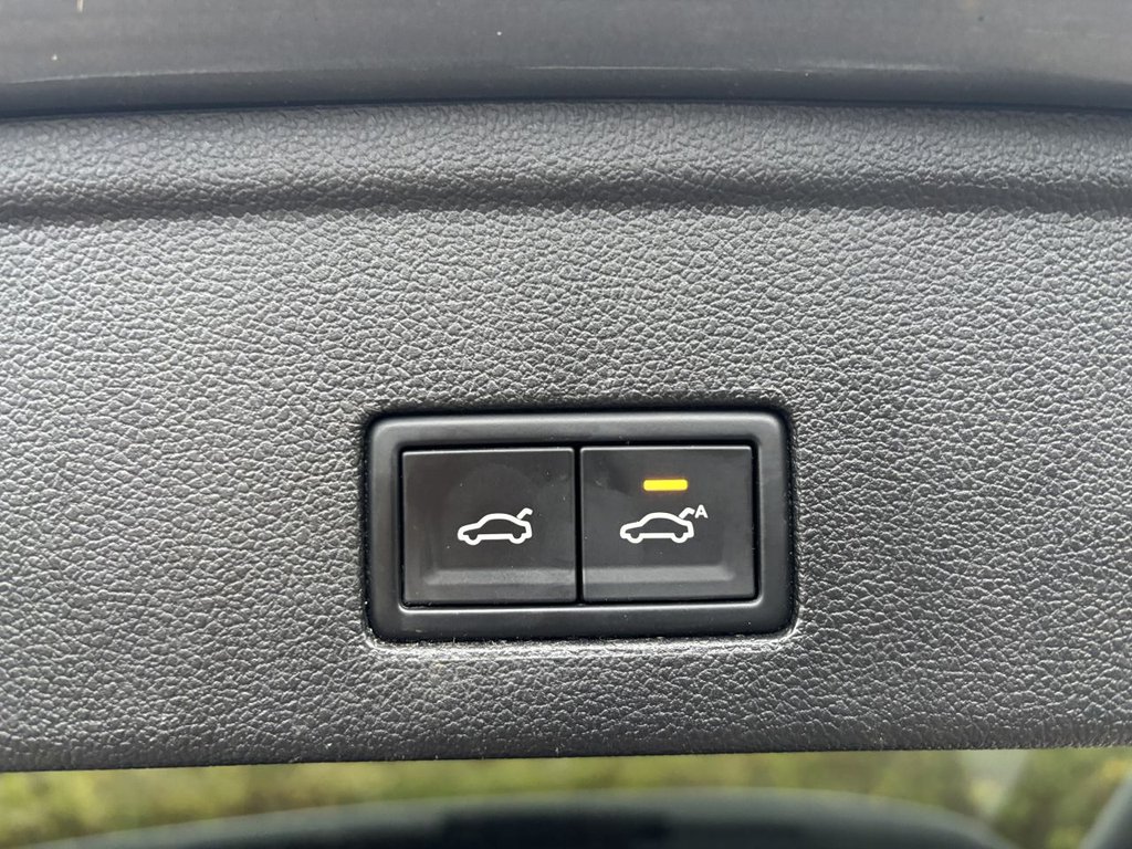 Used Volkswagen Touareg 2019 for sale - 76535501: Photo 12