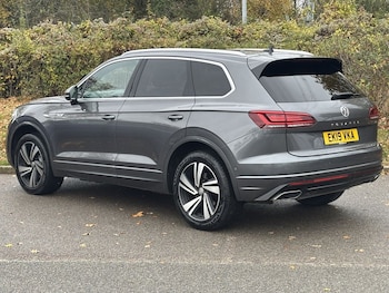Used Volkswagen Touareg 2019 for sale - 76535501: Photo