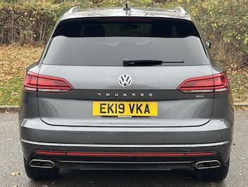 Used Volkswagen Touareg 2019 for sale - 76535501: Photo