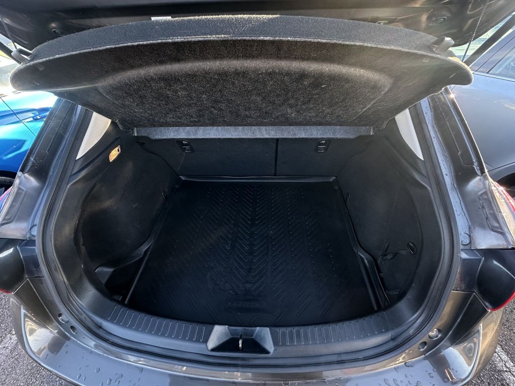 Used Mazda Mazda3 2016 for sale - 76642204: Photo 11