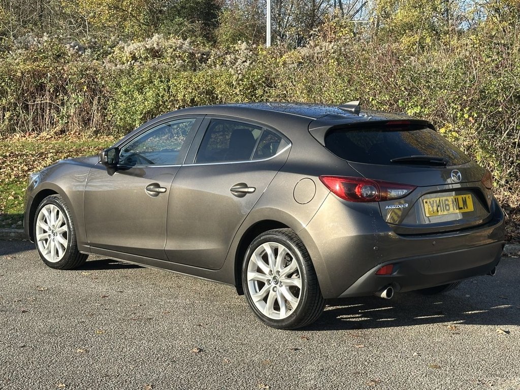 Used Mazda Mazda3 2016 for sale - 76642204: Photo 3