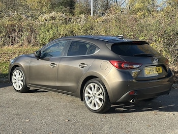 Used Mazda Mazda3 2016 for sale - 76642204: Photo