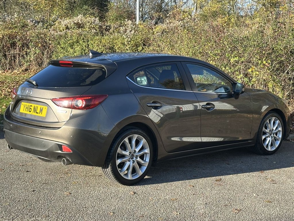 Used Mazda Mazda3 2016 for sale - 76642204: Photo 5