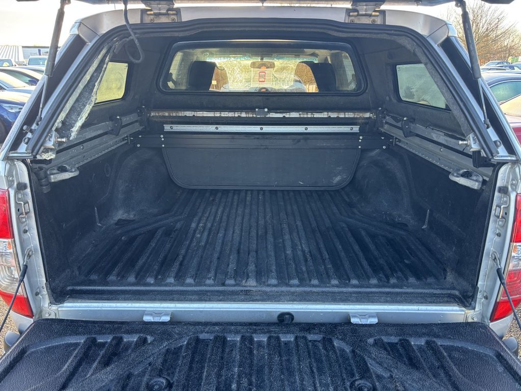 Used Nissan Navara 2016 for sale - 77089351: Photo 11