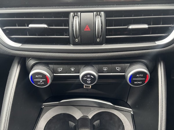 Used Alfa Romeo Giulia 2018 for sale - 76162835: Photo 16