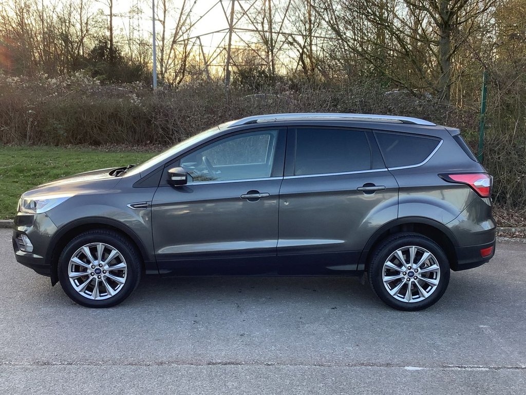 Used Ford Kuga 2019 for sale - 77820606: Photo 2