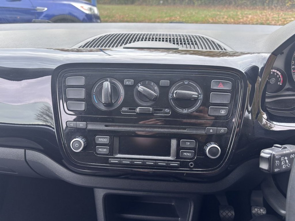 Used Volkswagen up! 2016 for sale - 76481921: Photo 14