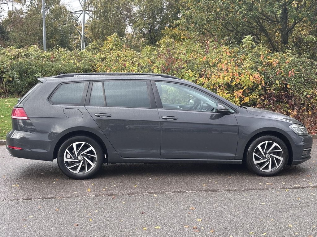 Used Volkswagen Golf 2020 for sale - 76323169: Photo 6