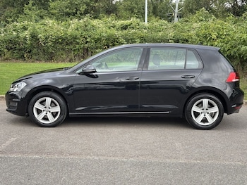 Used Volkswagen Golf 2017 for sale - 75542708: Photo