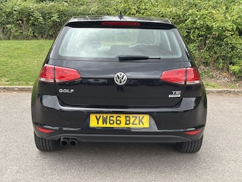 Used Volkswagen Golf 2017 for sale - 75542708: Photo