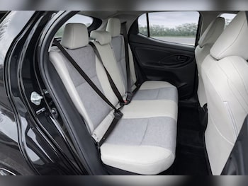 Used Toyota Yaris 2023 for sale - 78288140: Photo