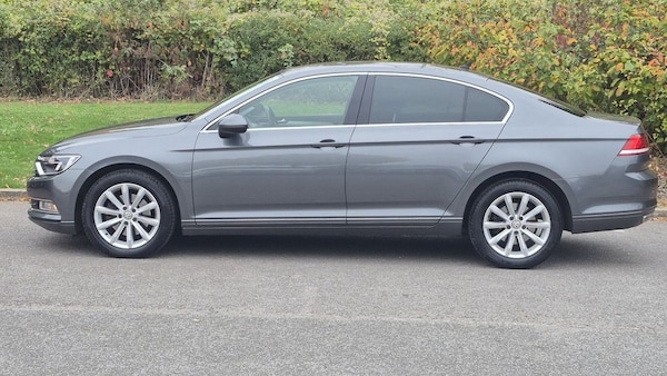 Used Volkswagen Passat 2016 for sale - 76303645: Photo 2