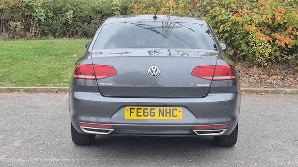 Used Volkswagen Passat 2016 for sale - 76303645: Photo 4
