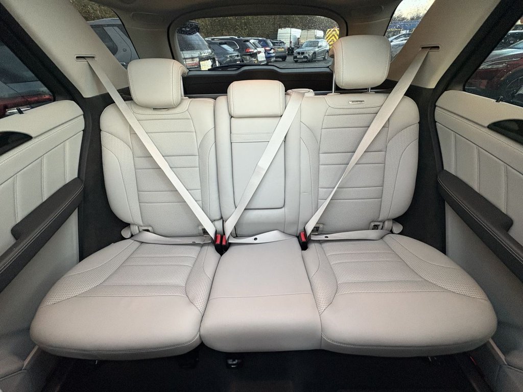 Used Mercedes-Benz M Class 2015 for sale - 76631905: Photo 10