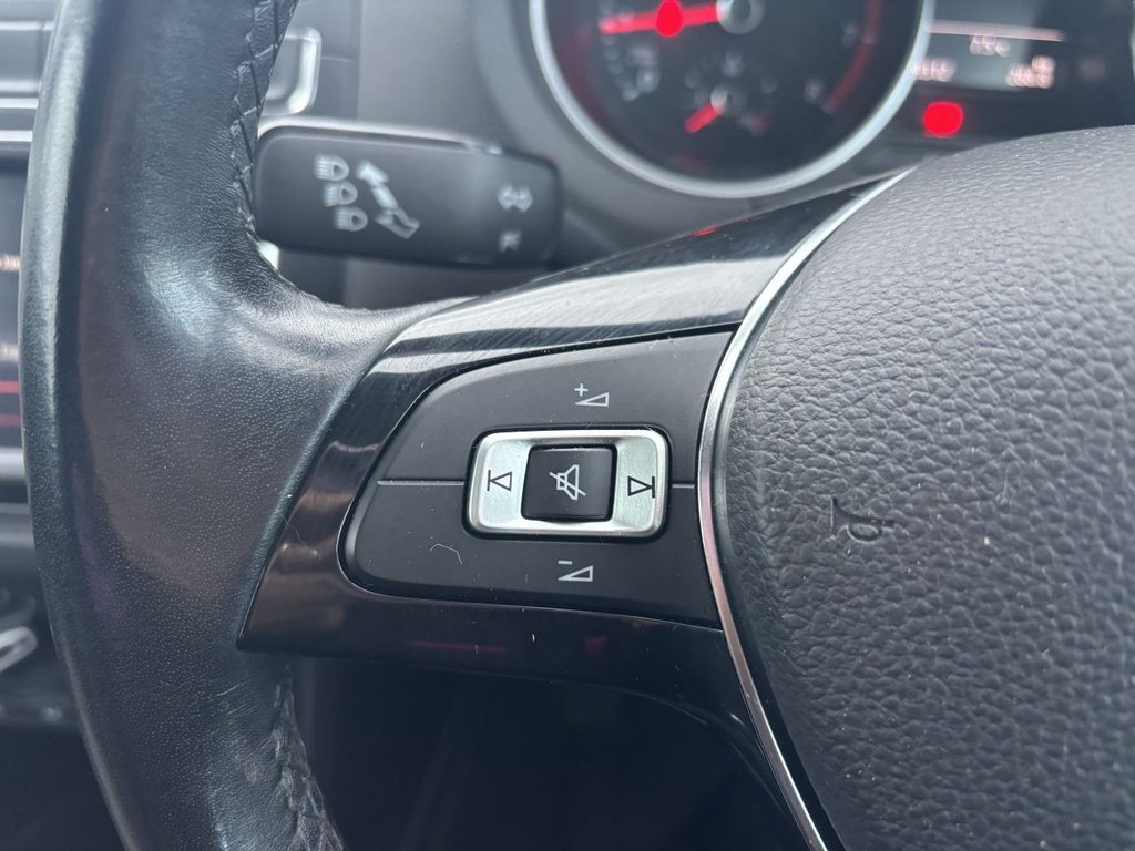 Used Volkswagen Polo 2015 for sale - 77263103: Photo 13