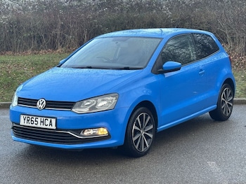 Used Volkswagen Polo 2015 for sale - 77263103: Photo