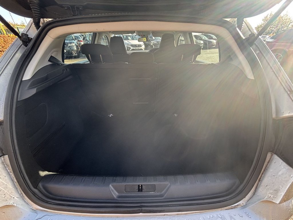 Used Peugeot 308 2017 for sale - 76406321: Photo 11